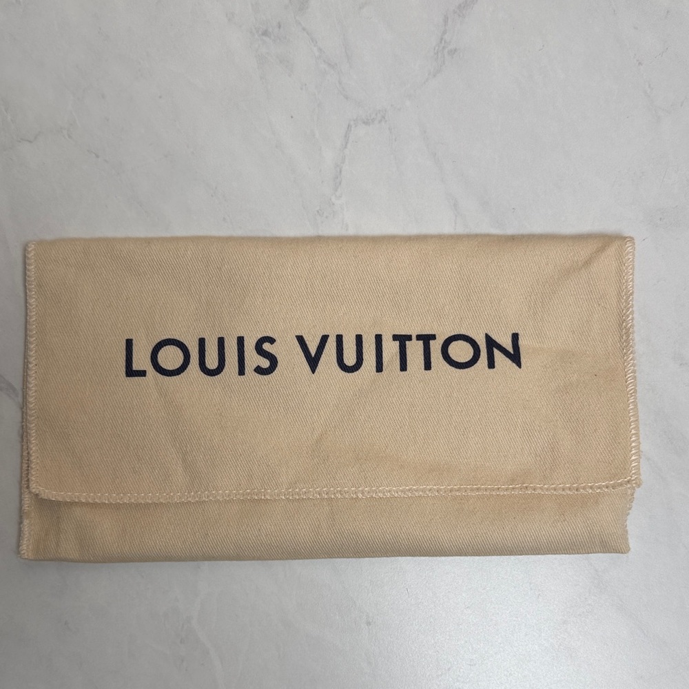 Louis Vuitton Red Zippy Wallet Women’s - Picture 5 of 8